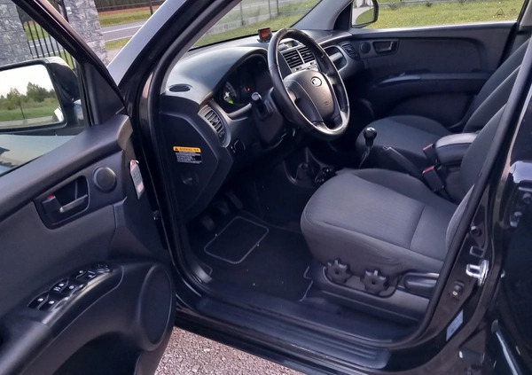 Kia Sportage cena 18900 przebieg: 240000, rok produkcji 2007 z Kozienice małe 92